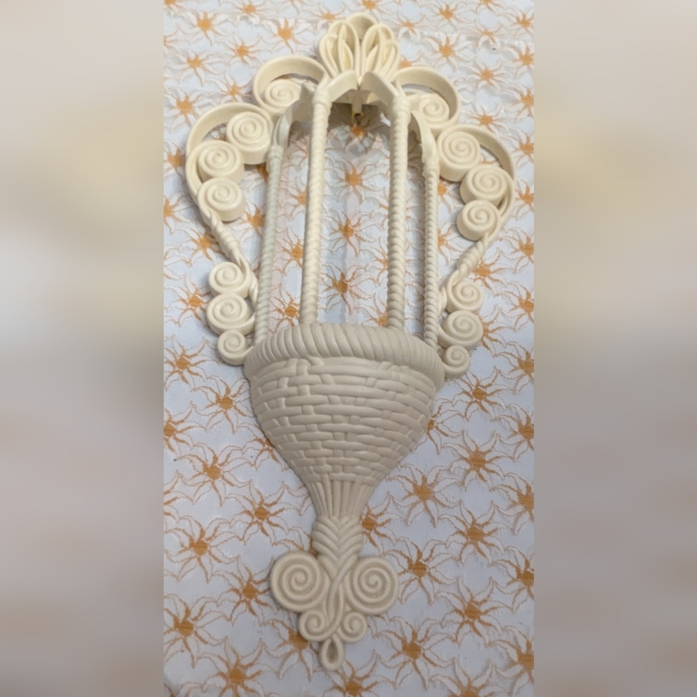 Vintage Burwood Products White Faux Rattan Wall Pocket Planter Plaque Decor